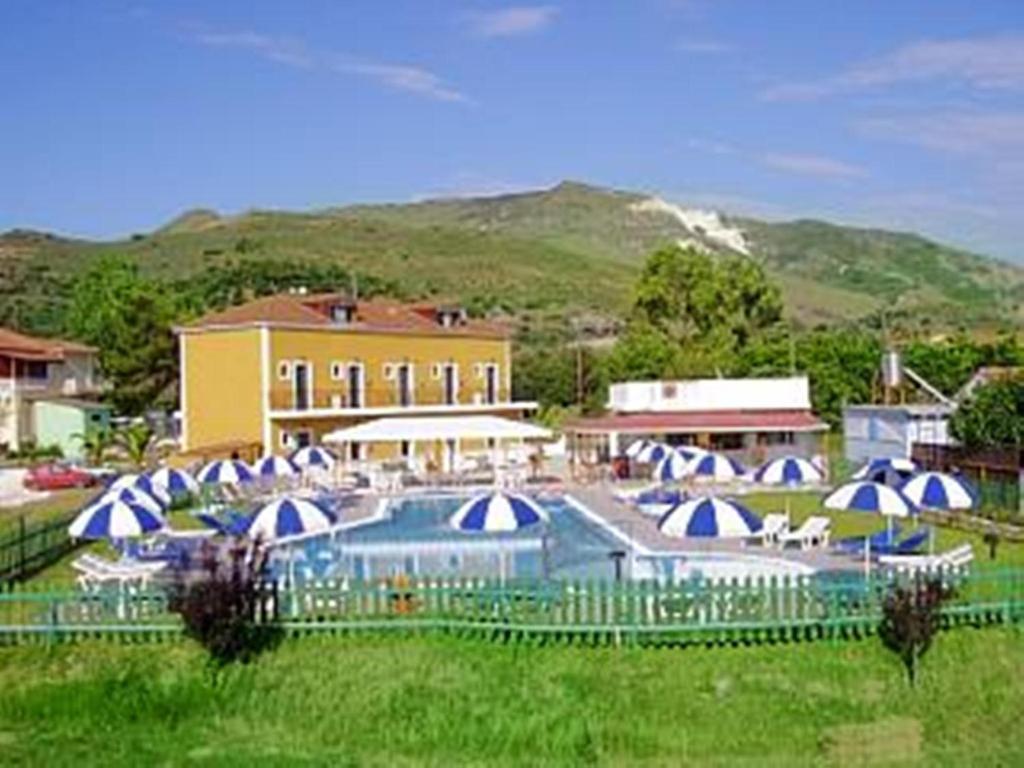 Plubis Studios Kalamákion Exterior foto